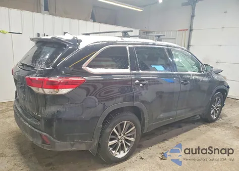 2017 Toyota Highlander Se из США, поврежденный, VIN 5TDJZRFH8HS471253